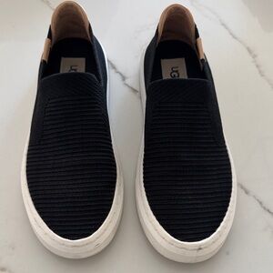 UGG Women’s Stretch Black Slip-On Sneakers 7M